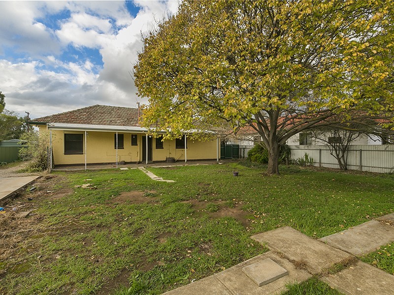 4 Fiscom Street, Marion SA 5043