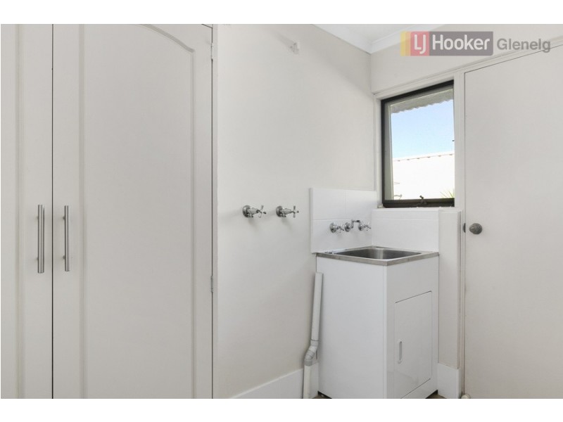 4/11 Cook Crescent, Warradale SA 5046