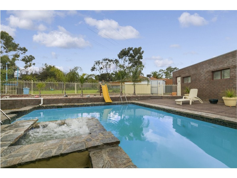 3 Mazda Court, Aberfoyle Park SA 5159