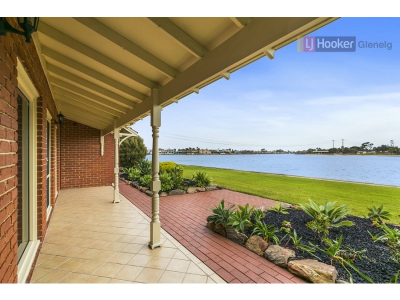 27 Lord Hobart Way, West Lakes SA 5021