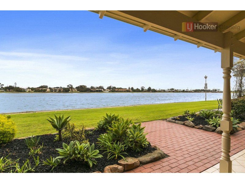 27 Lord Hobart Way, West Lakes SA 5021