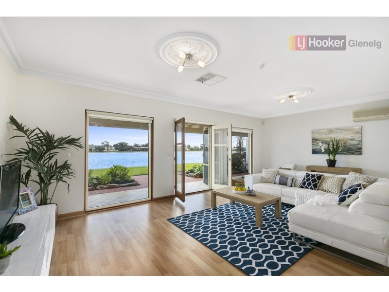 27 Lord Hobart Way, West Lakes SA 5021