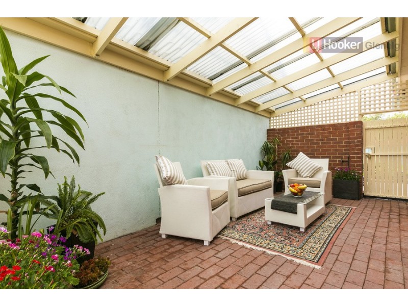27 Lord Hobart Way, West Lakes SA 5021