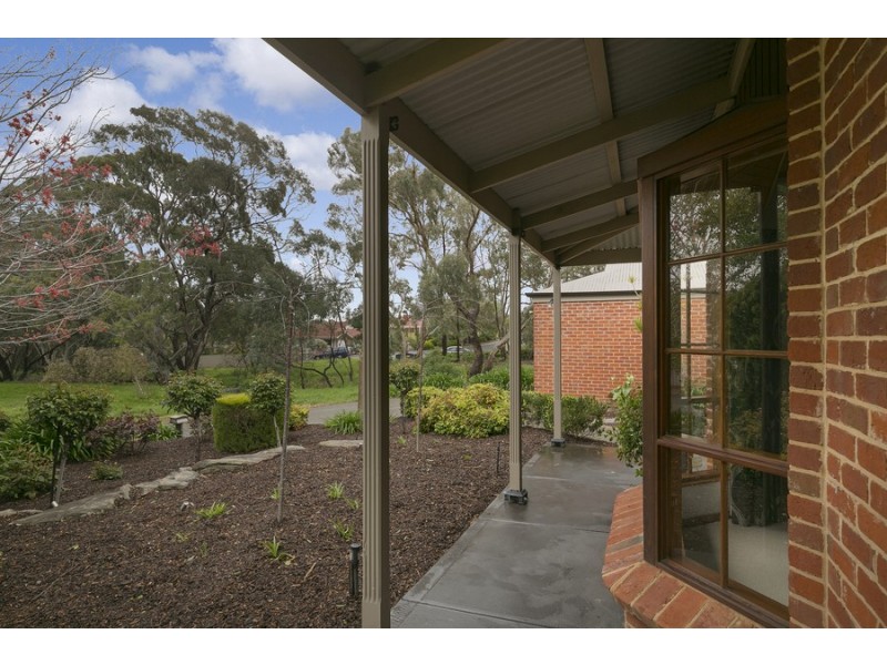 4 Shire Court, Woodcroft SA 5162