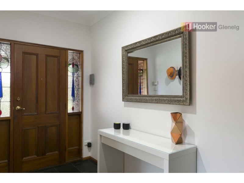 4 Shire Court, Woodcroft SA 5162