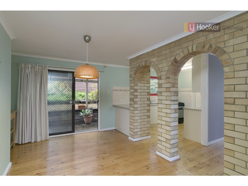 11 Taeping Street, Hallett Cove SA 5158