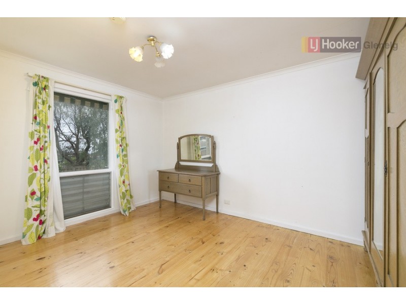 11 Taeping Street, Hallett Cove SA 5158