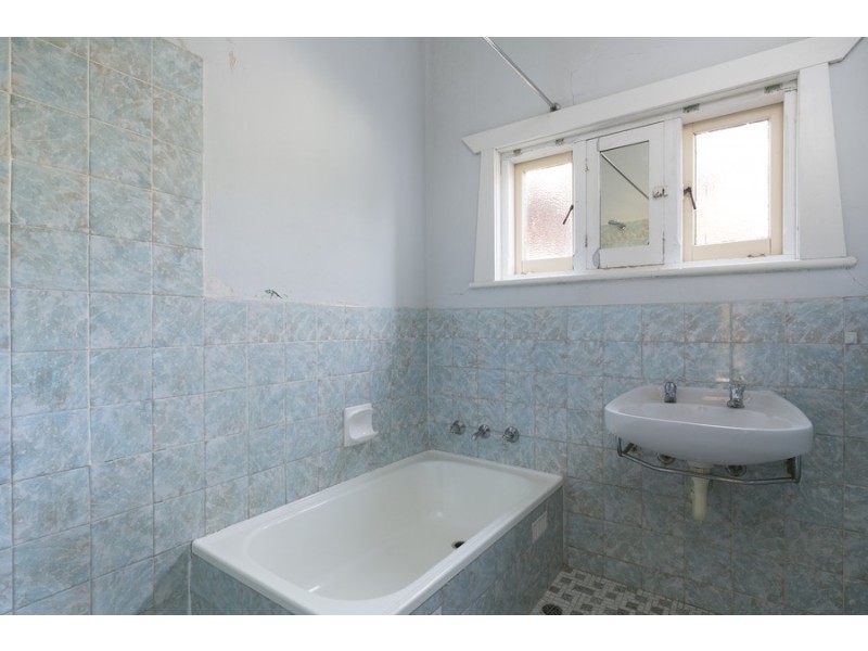 14 Kelvin Avenue, Clarence Park SA 5034