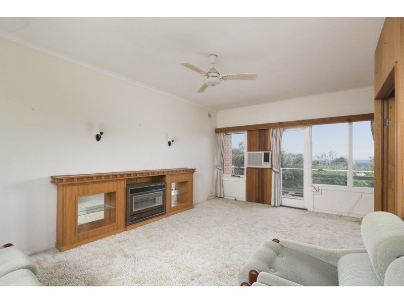 11 Lifford Parade, Marino SA 5049