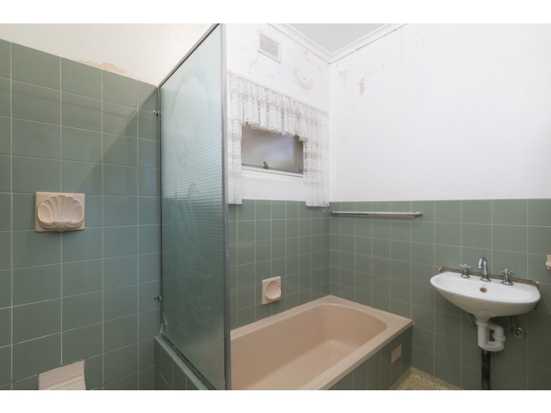 11 Lifford Parade, Marino SA 5049