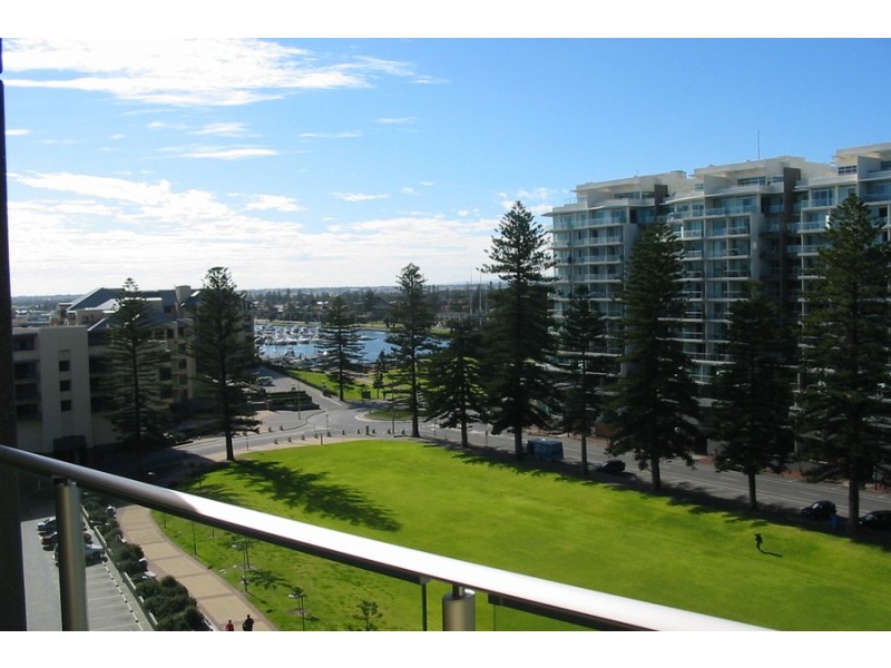 806/19 Holdfast Promenade, Glenelg SA 5045