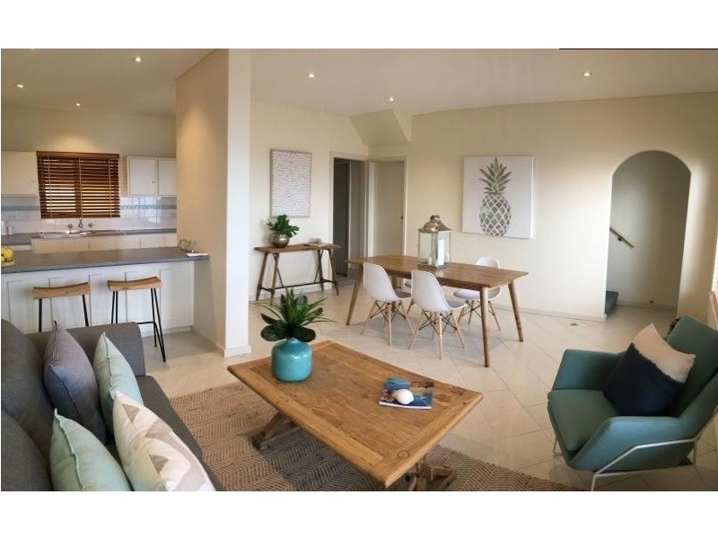 2/53 North Esplanade, Glenelg North SA 5045