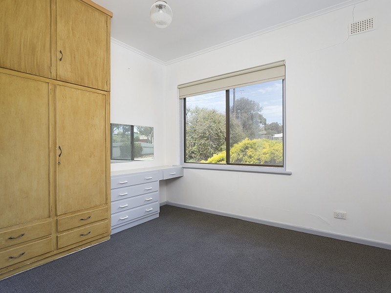 17 Tarnham Road, Seacombe Heights SA 5047