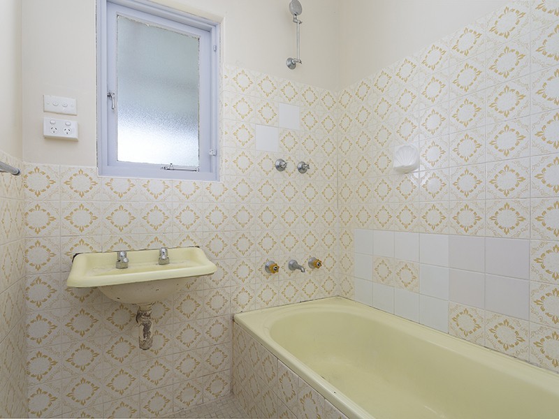 17 Tarnham Road, Seacombe Heights SA 5047