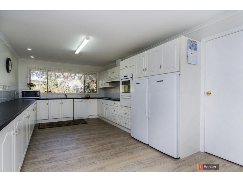 17 Waverley Drive, Willunga SA 5172