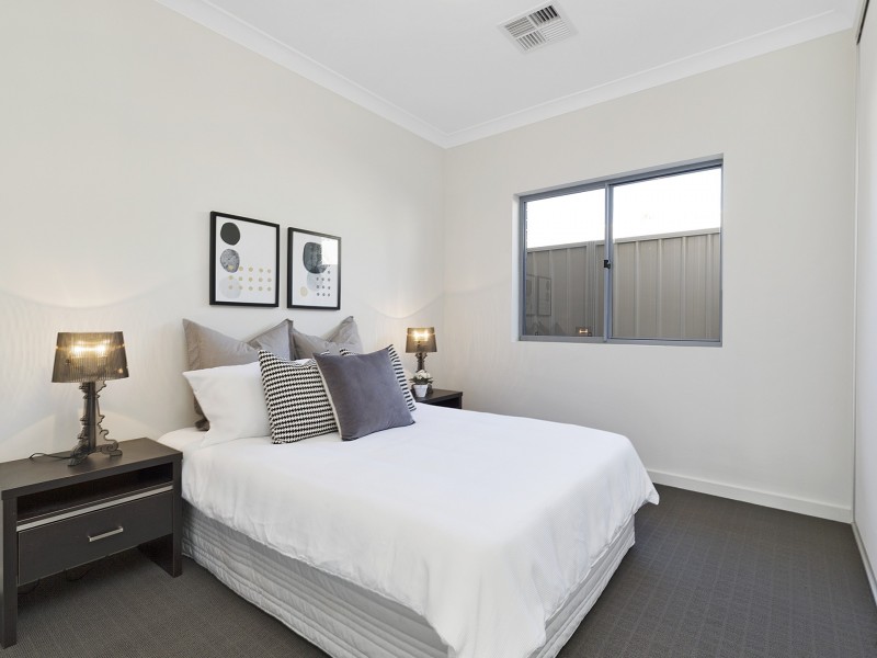 4 & 4A Embert Street, Sturt SA 5047