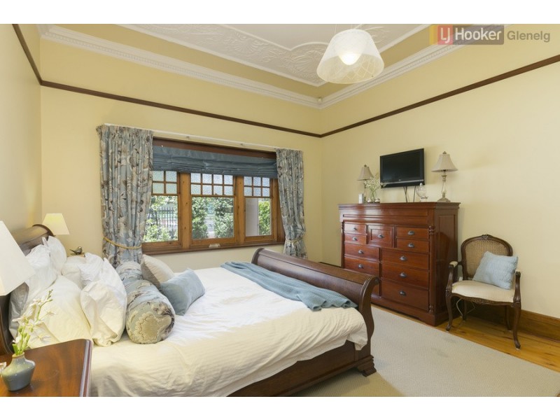 26 Oval Avenue, Woodville South SA 5011