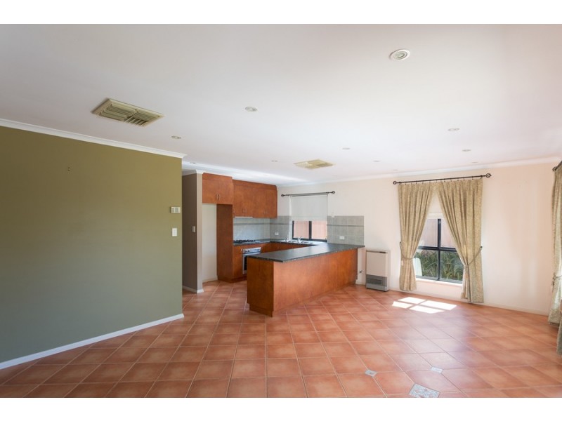 43 Shillabeer Crescent, Woodcroft SA 5162