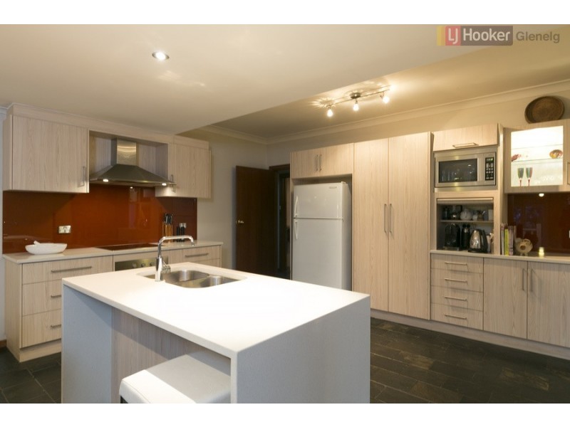 10 Carlton Terrace, Marino SA 5049