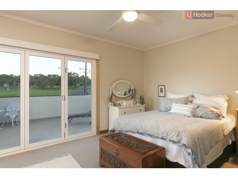 10 Carlton Terrace, Marino SA 5049