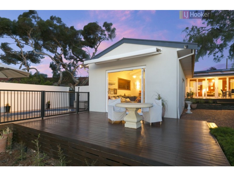 10 Carlton Terrace, Marino SA 5049