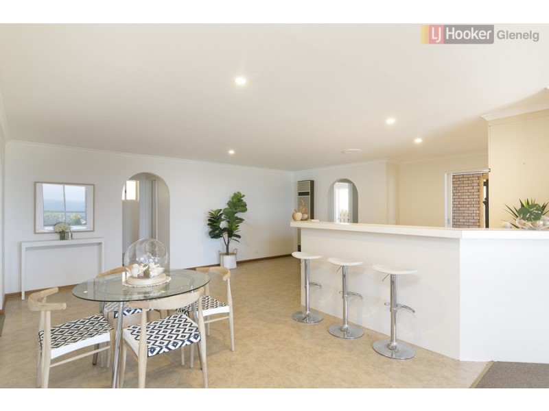 174 Perry Barr Road, Hallett Cove SA 5158