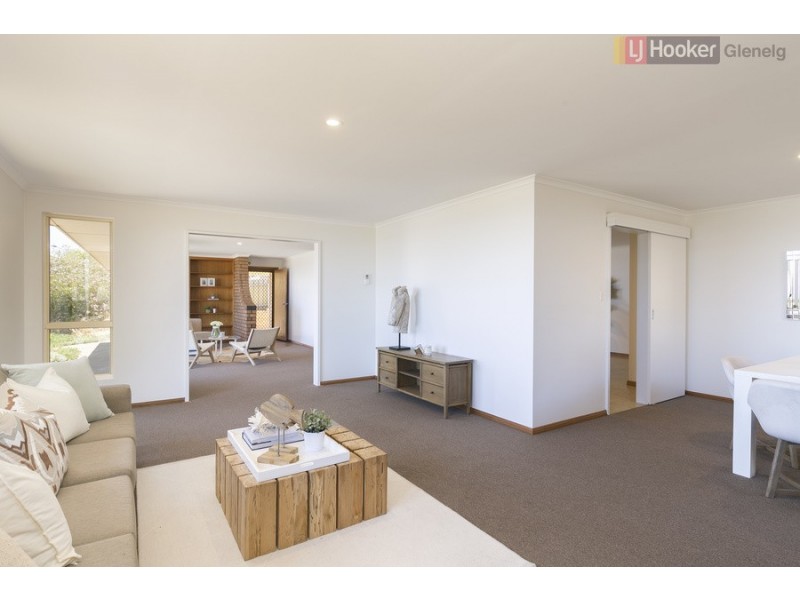 174 Perry Barr Road, Hallett Cove SA 5158