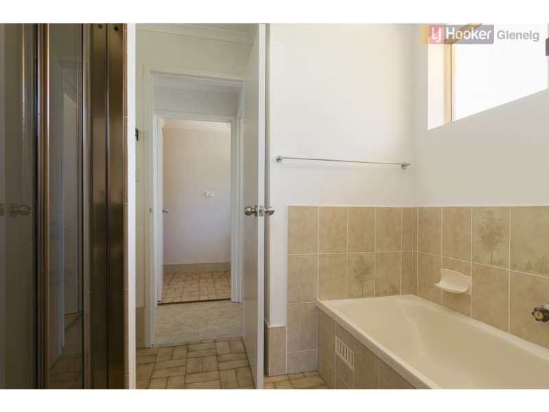 174 Perry Barr Road, Hallett Cove SA 5158