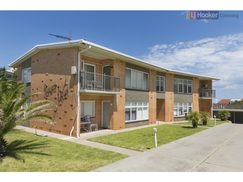 4/18 Patawalonga Esplanade, Glenelg North SA 5045