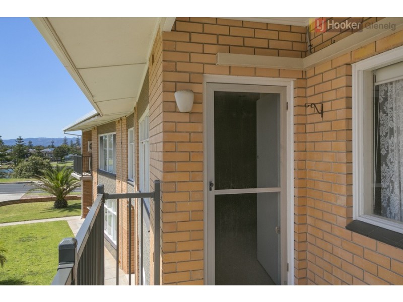 4/18 Patawalonga Esplanade, Glenelg North SA 5045
