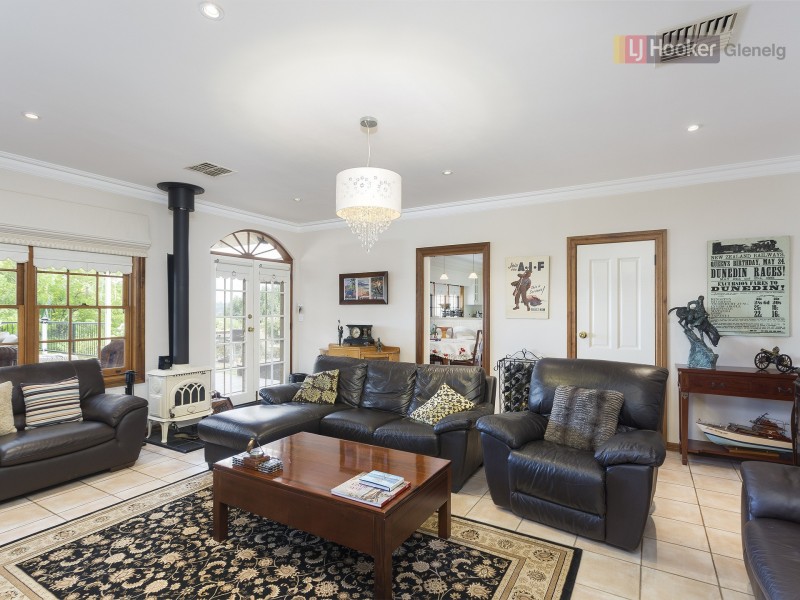 3 Heron Place, Flagstaff Hill SA 5159