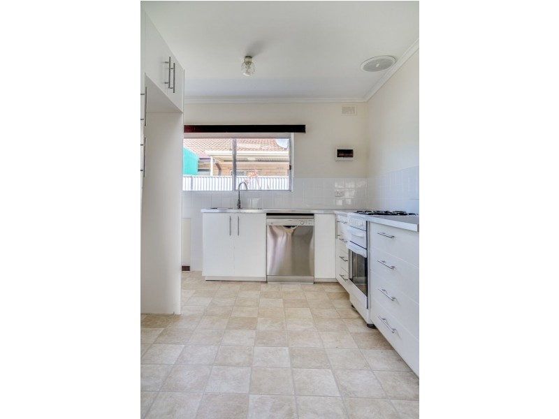 3/2 Hazel Street, Ascot Park SA 5043