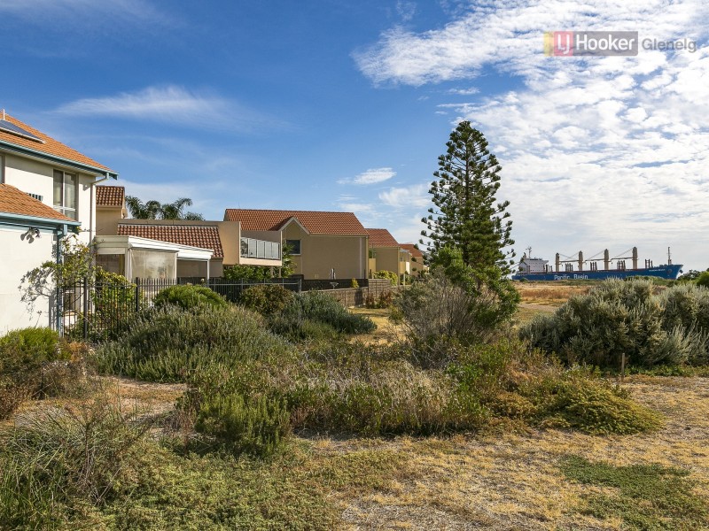 38 South Australia One Drive, North Haven SA 5018