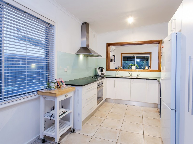 16 Madeira Drive, Morphett Vale SA 5162