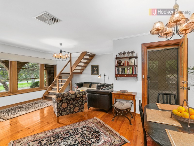 24 Hill Street, Seacliff Park SA 5049