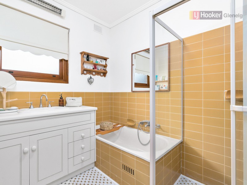 24 Hill Street, Seacliff Park SA 5049