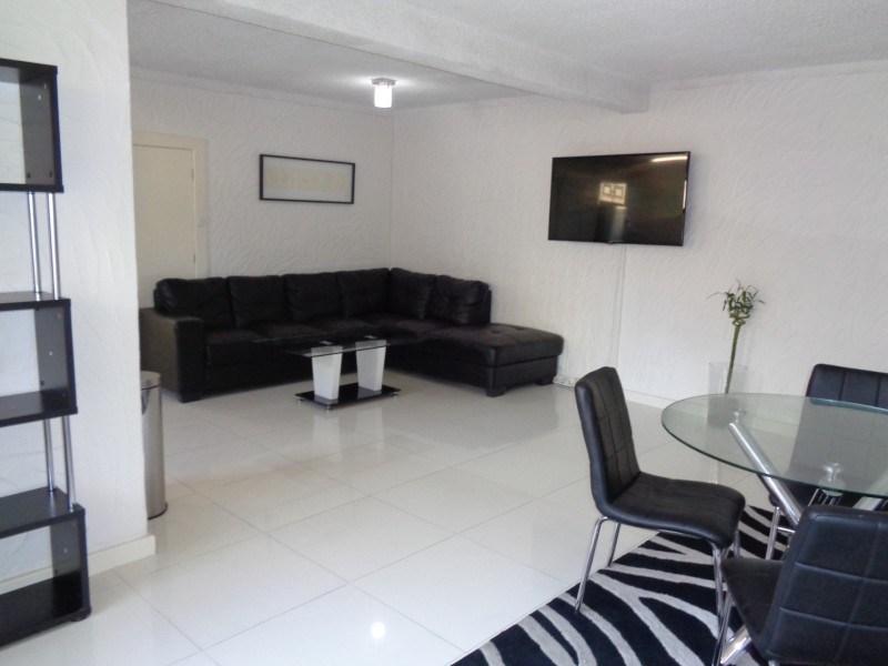 17/3 Broadway, Glenelg SA 5045