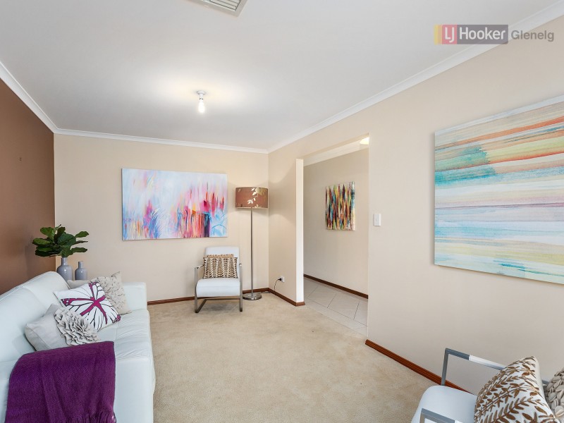 27 Seacombe Road, Sturt SA 5047