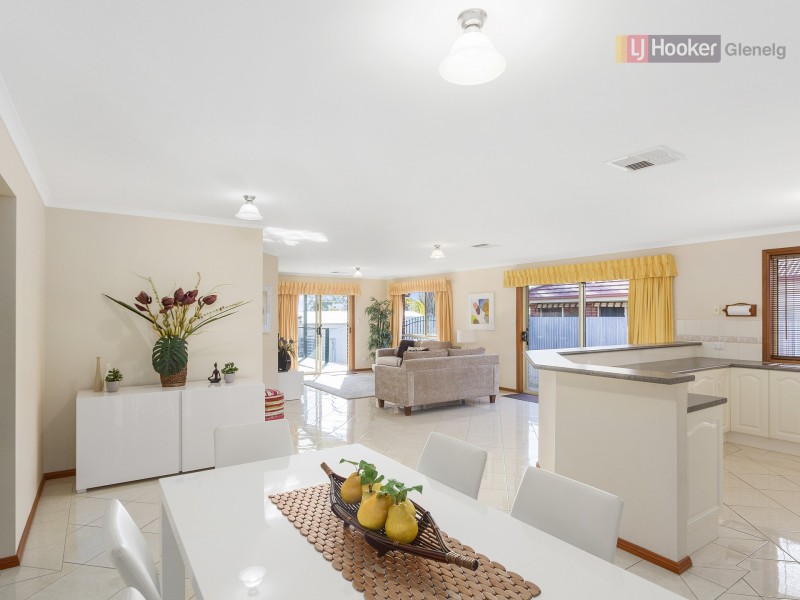 27 Seacombe Road, Sturt SA 5047