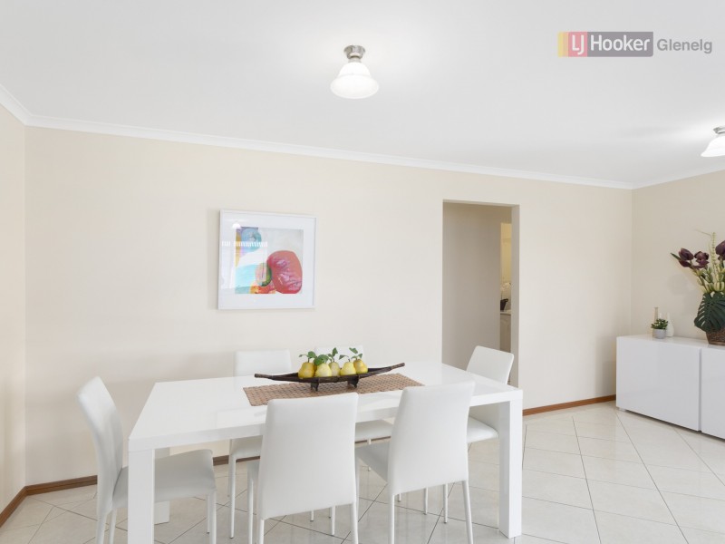 27 Seacombe Road, Sturt SA 5047