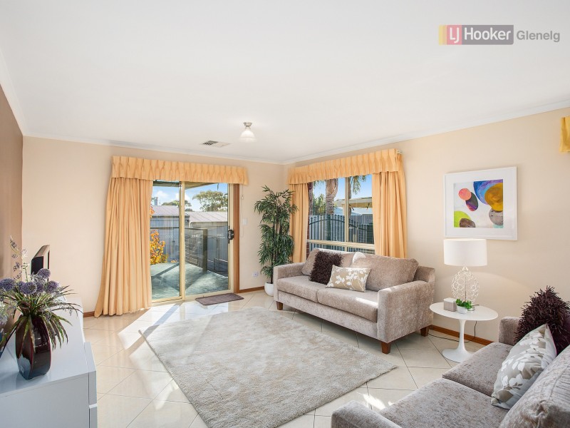 27 Seacombe Road, Sturt SA 5047