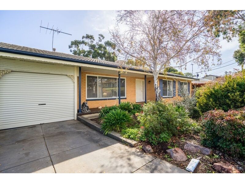 33 Ashton Rise, Huntfield Heights SA 5163