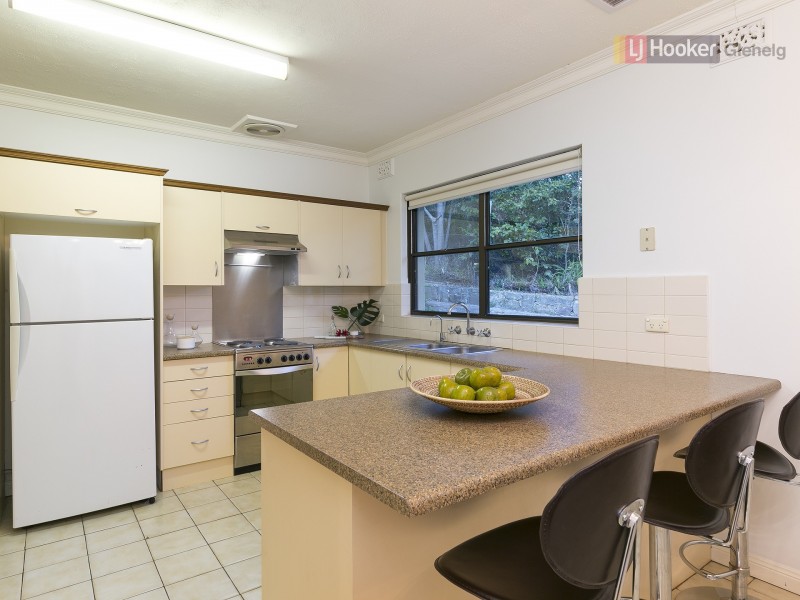 11 Osborne Road, Marble Hill SA 5137