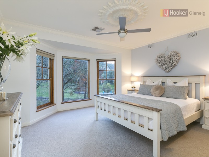 11 Osborne Road, Marble Hill SA 5137