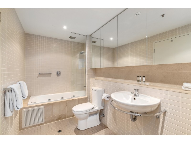 617/16 Holdfast Promenade, Glenelg SA 5045