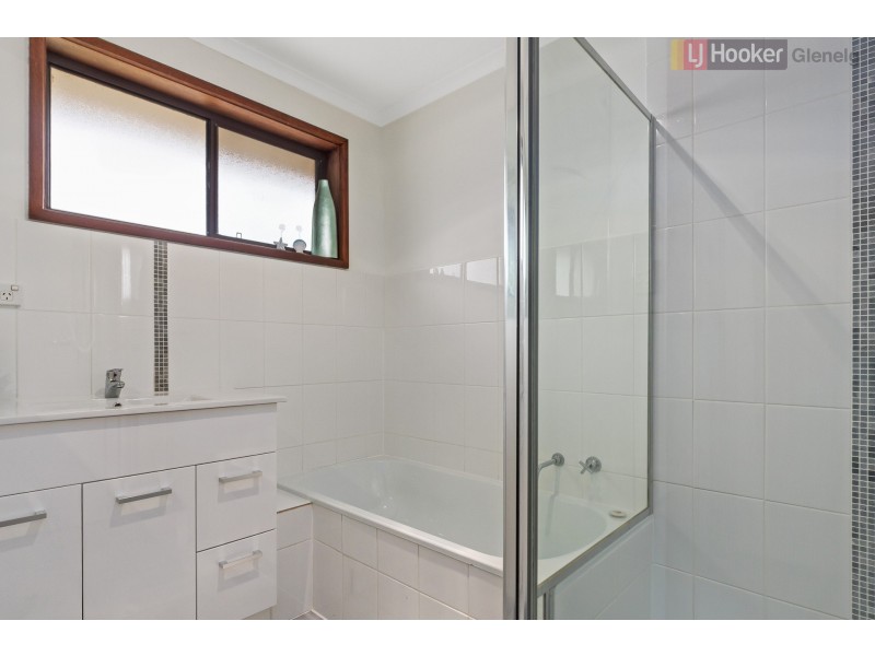 16 Victoria Avenue, Woodcroft SA 5162