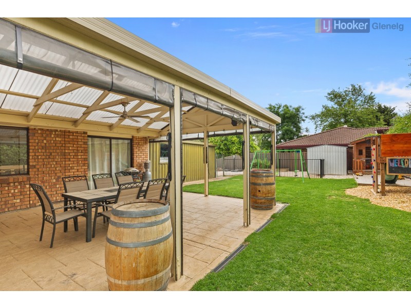 16 Victoria Avenue, Woodcroft SA 5162