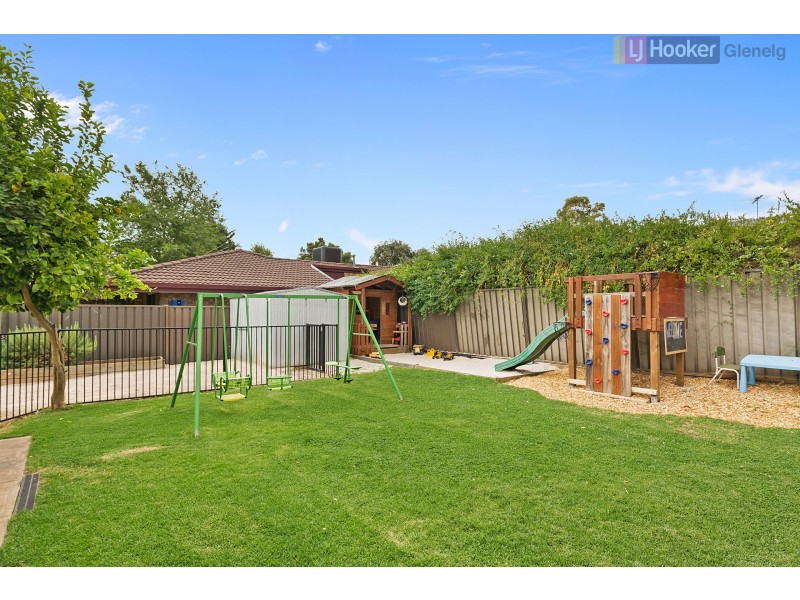 16 Victoria Avenue, Woodcroft SA 5162