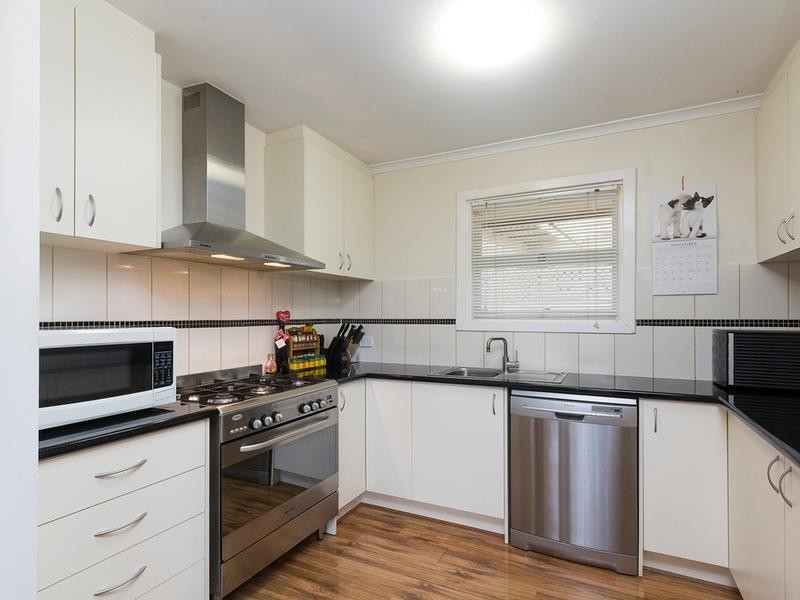 19 Kevin Street, Christie Downs SA 5164