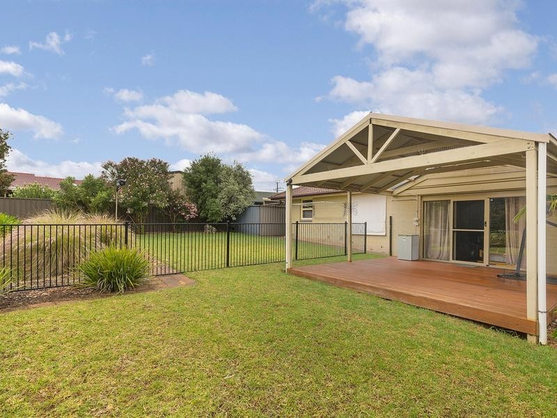 19 Kevin Street, Christie Downs SA 5164